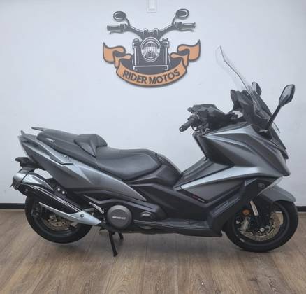 KYMCO AK 550i 